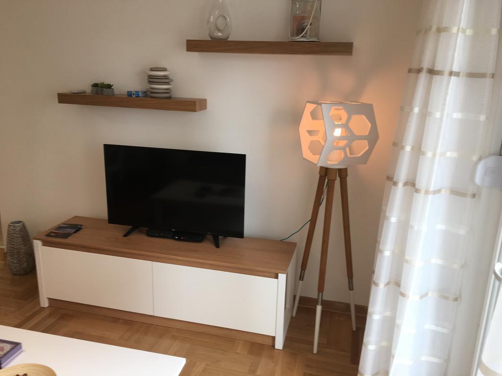 Apartment Triton Belgrado Esterno foto