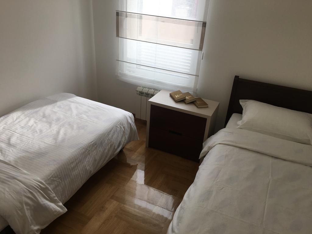 Apartment Triton Belgrado Esterno foto
